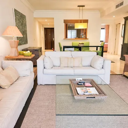 Beachfront In San Pedro - Pass The Keys Apartamento *